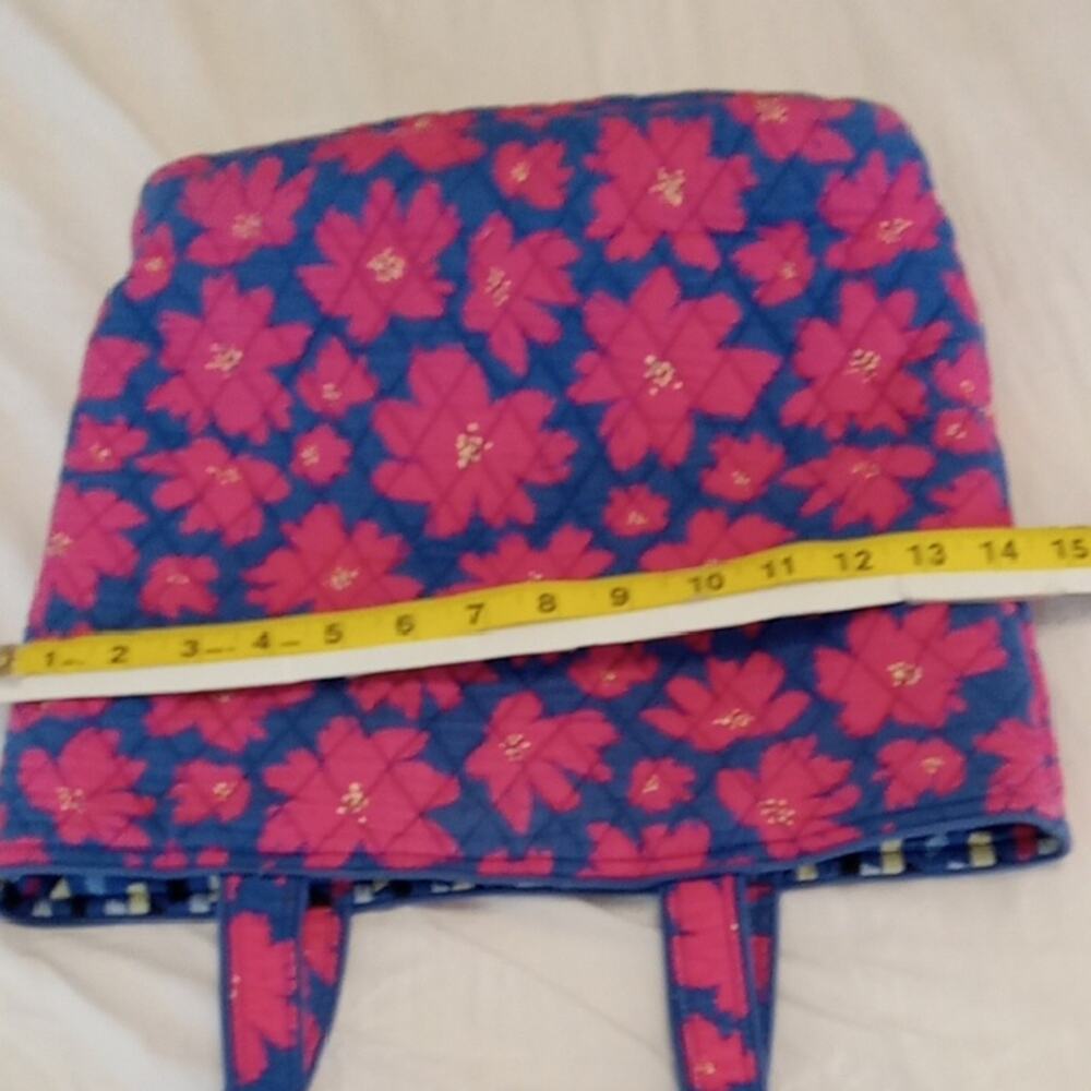 Vera Bradley Women's Floral Pink and Blue Art Poppies Tote Bag. Versatile - Picture 4 of 6